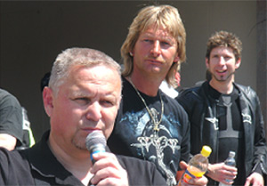 Rollin'Toys-Biker helfen Kindern-Tour 2011